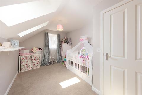 2 bedroom detached house for sale, Warwick Crescent, Dunton Fields, Essex, SS15