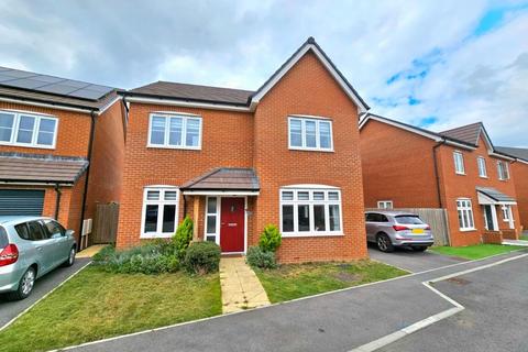 4 bedroom detached house for sale, Eddy Croft, Dursley