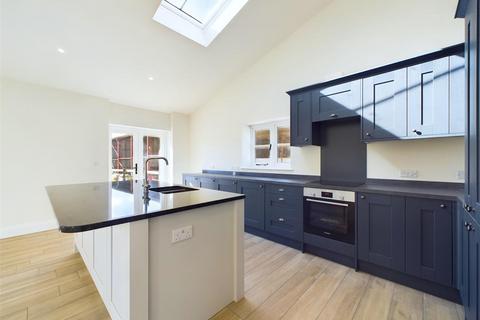 3 bedroom barn conversion to rent, Alberbury, Shrewsbury, Shropshire