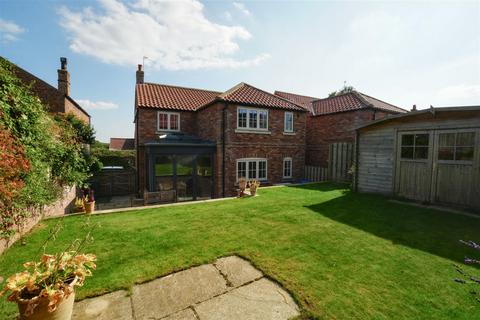 4 bedroom detached house for sale, Back Lane, Raskelf, York