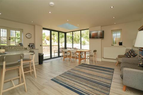 Anvil House Back Lane, Raskelf, York, YO61 3LT