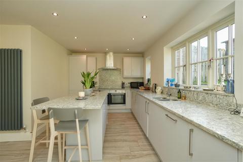 Anvil House Back Lane, Raskelf, York, YO61 3LT