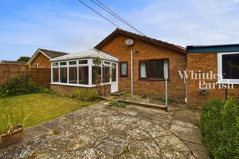 2 bedroom detached bungalow for sale, Elm Grove, Garboldisham