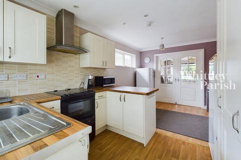 2 bedroom detached bungalow for sale, Elm Grove, Garboldisham