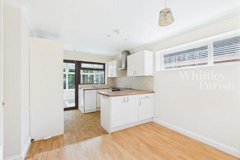 2 bedroom detached bungalow for sale, Elm Grove, Garboldisham