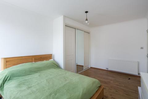 73 Crewe Place, Edinburgh, EH5 2LL