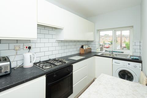 2 bedroom flat for sale, Helmsley Close, Sheffield S26