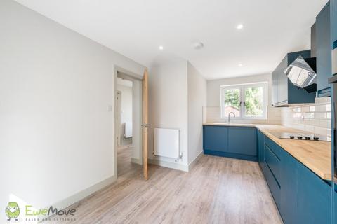 2, Hillfoot Cottages Bath Road, Woolhampton, Reading, RG7 5RL