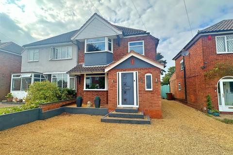 3 bedroom semi-detached house for sale, Derwent Close, Streetly, Sutton Coldfield