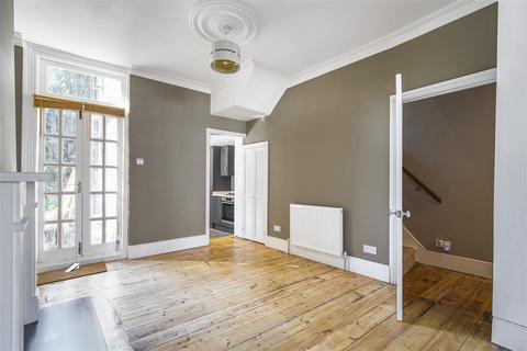 62 Grasmere Road, London, SE25 4RQ