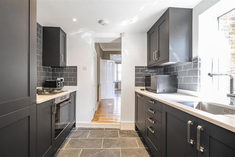 62 Grasmere Road, London, SE25 4RQ