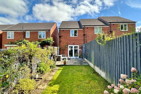 2 bedroom mews for sale, Storey Road, Disley, Stockport