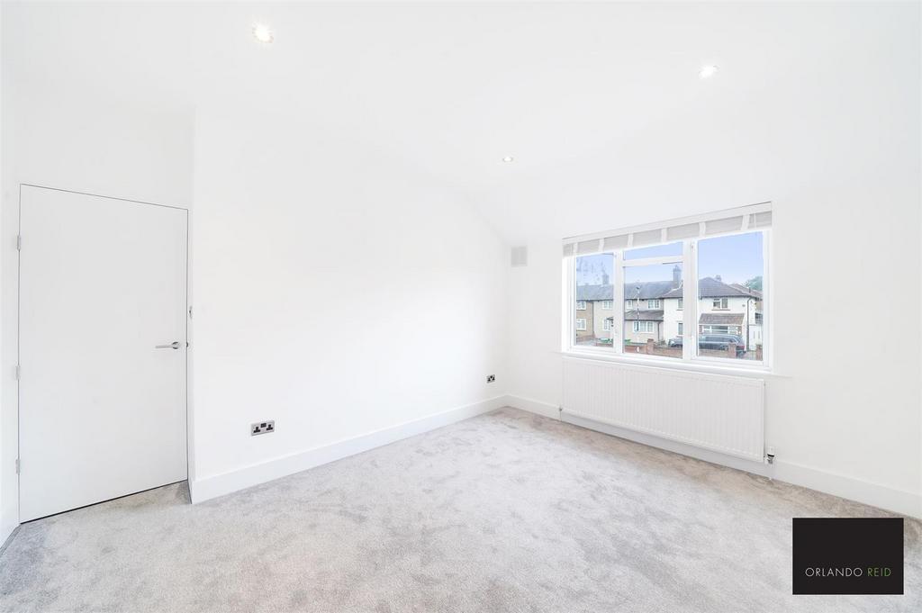 130 Eltham Green Road - QM6t NMLh IVQcj8n Jhx LD.jpg