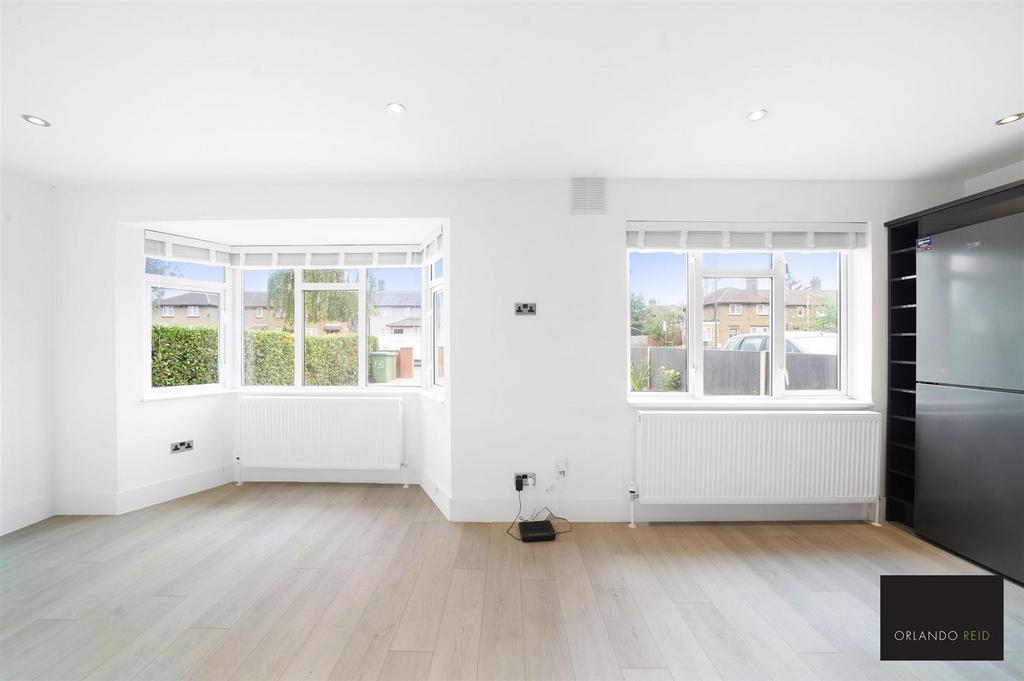 130 Eltham Green Road - ed5ewlp Z5328 SJAoexn U.jpg