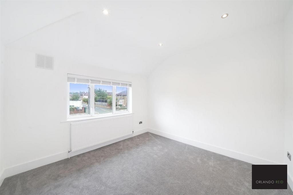 130 Eltham Green Road - KWs DCykl Pmu D3o K7 Vz DL.jpg