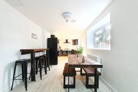 7 bedroom house share to rent, Cranborne Road