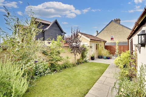 3 bedroom detached house for sale, Newnham Lane, Cambridge CB25