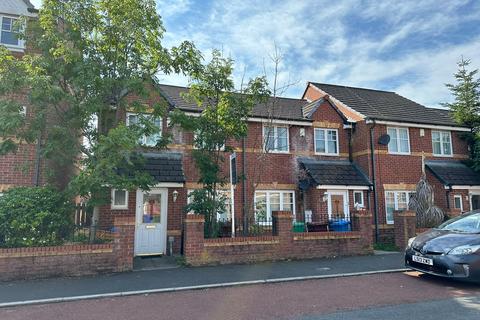 3 bedroom terraced house to rent, Manchester, Manchester M22