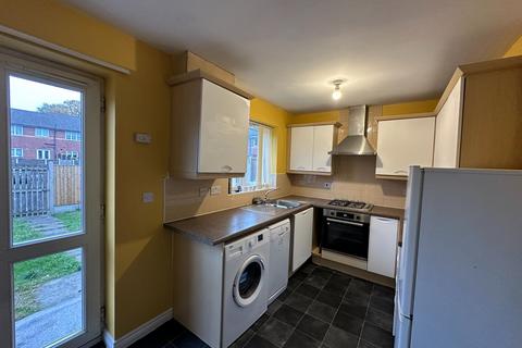 3 bedroom terraced house to rent, Manchester, Manchester M22