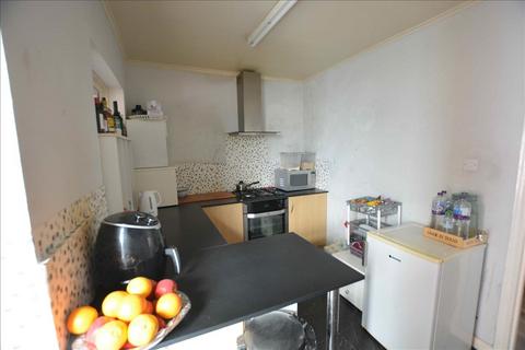 2 bedroom terraced house for sale, Durham Road, Feltham, Middlesex, TW14