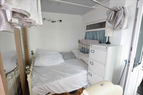 88 Durham Road, Feltham, TW14 0AE