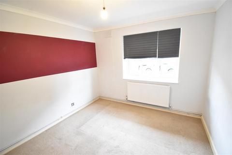 2 bedroom ground floor flat to rent, Surbiton Road, Kingston Upon Thames