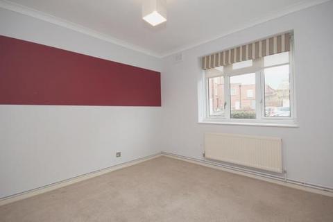 2 bedroom ground floor flat to rent, Surbiton Road, Kingston Upon Thames