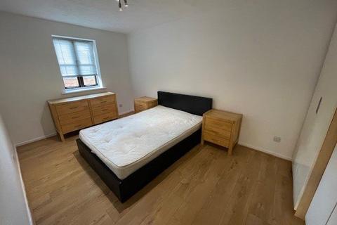 2 bedroom flat to rent, Woodvale Way, Cricklewood NW11