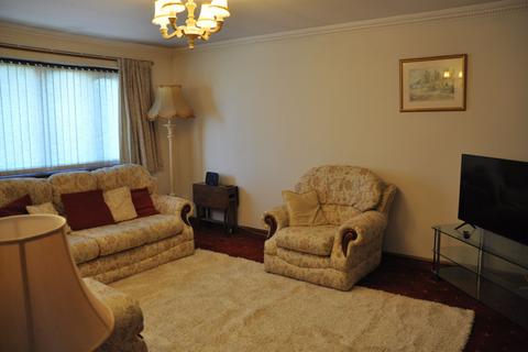 3 bedroom detached bungalow to rent, Glyn Garth, Holyhead, LL65