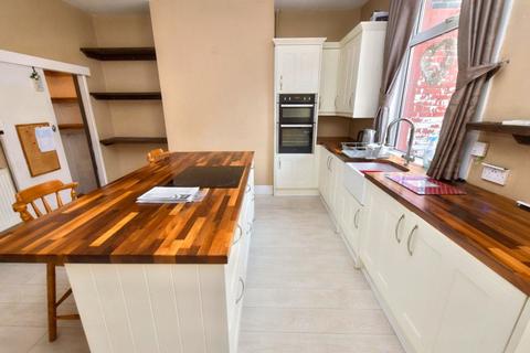 3 bedroom terraced house for sale, Aberdeen Walk, Leeds, West Yorkshire