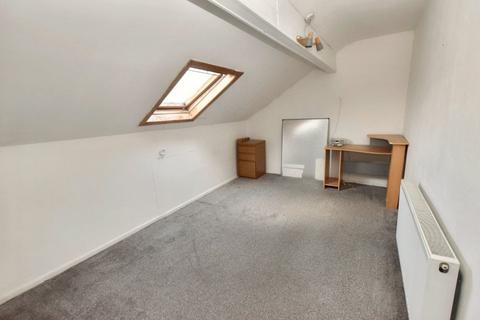38 Aberdeen Walk, Leeds, LS12 3SB