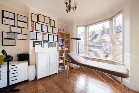 2 bedroom terraced house for sale, Oakdale Road, Leytonstone, London, E11 4DL