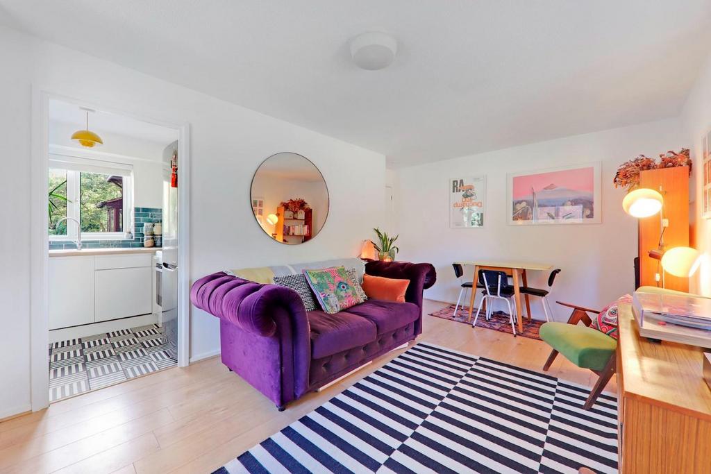 10-338f JHProp Wpen - 40 Ashurst Close - 28-medium.j