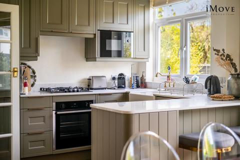 88 Hermitage Road, London, SE19 3JS