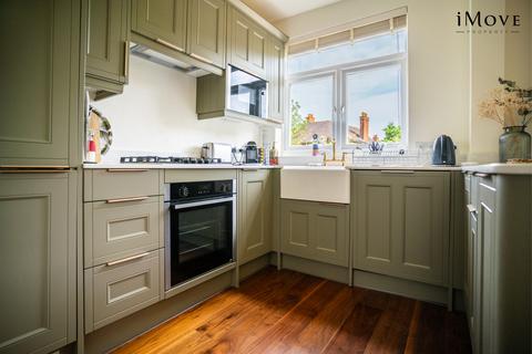 88 Hermitage Road, London, SE19 3JS