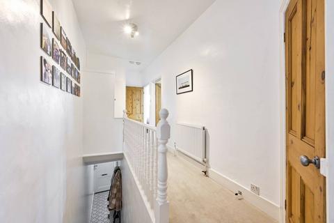 3 bedroom flat for sale, Thames Road, Strand on the Green, London, W4