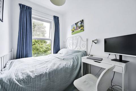 80 Thames Road, London, W4 3RE