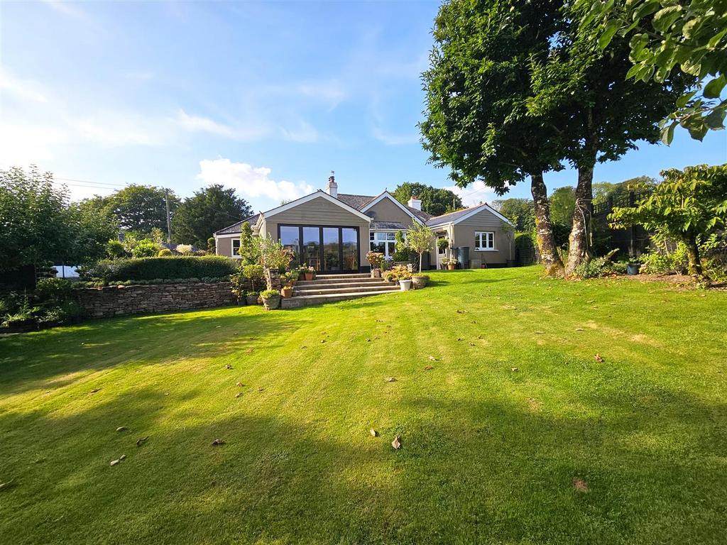 Gardens and rear.jpg