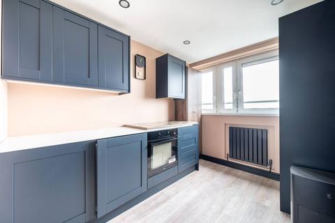 1 bedroom flat for sale, Queensdale Crescent, Shepherd's Bush, London, W11