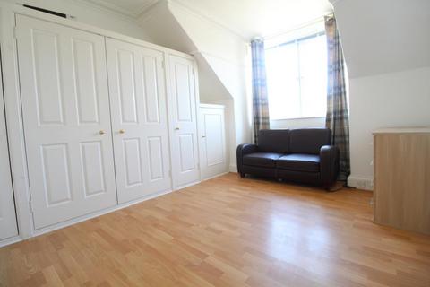 1 bedroom property to rent, Bon Accord Street, Top Left Flat, AB11