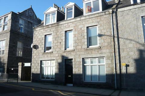 1 bedroom property to rent, Bon Accord Street, Top Left Flat, AB11