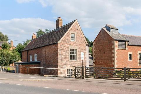 4 bedroom semi-detached house for sale, Trowbridge Road, Seend