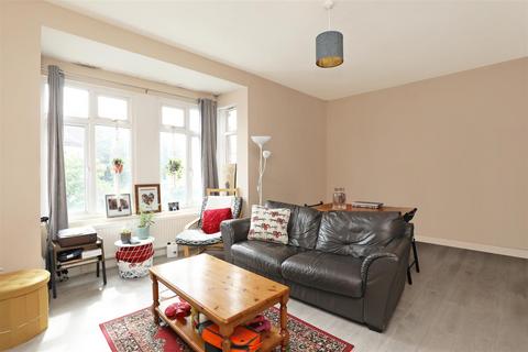 2 bedroom flat to rent, Wilton Road, Colliers Wood, SW19