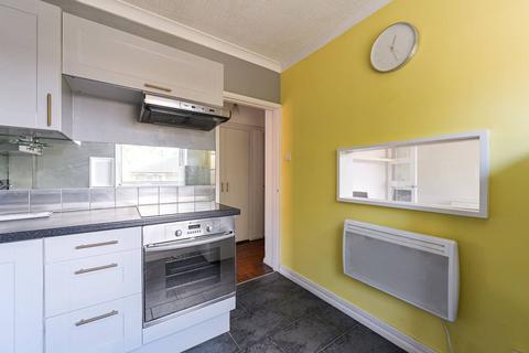 1 bedroom flat for sale, Battersea Park Road, Battersea, London, SW11