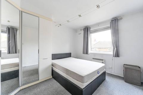 1 bedroom flat for sale, Battersea Park Road, Battersea, London, SW11