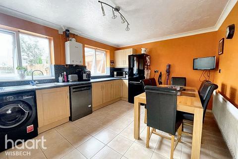 3 bedroom semi-detached house for sale, Falklands Drive, Wisbech