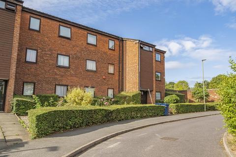 Rowlands Close, Mill Hill, NW7