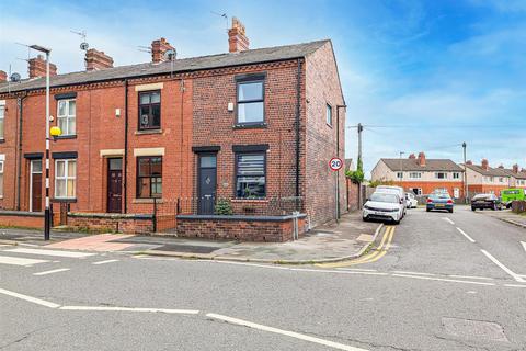 2 bedroom end of terrace house for sale, Firs Lane, Leigh