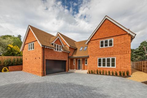 5 bedroom detached house for sale, Junction Road, Salisbury SP5