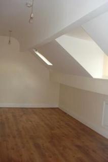 Studio to rent, Palatine Road, Manchester M20